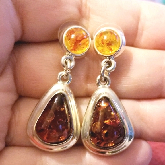 Jewelry - Silver Amber Earrings